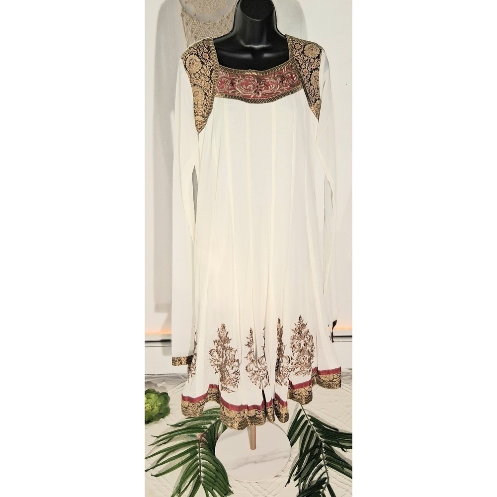 VNTG Bohemian Women's Size 38 Ivory Embroidered  Maxi Dress Prairie Cottagecore - Picture 4 of 14